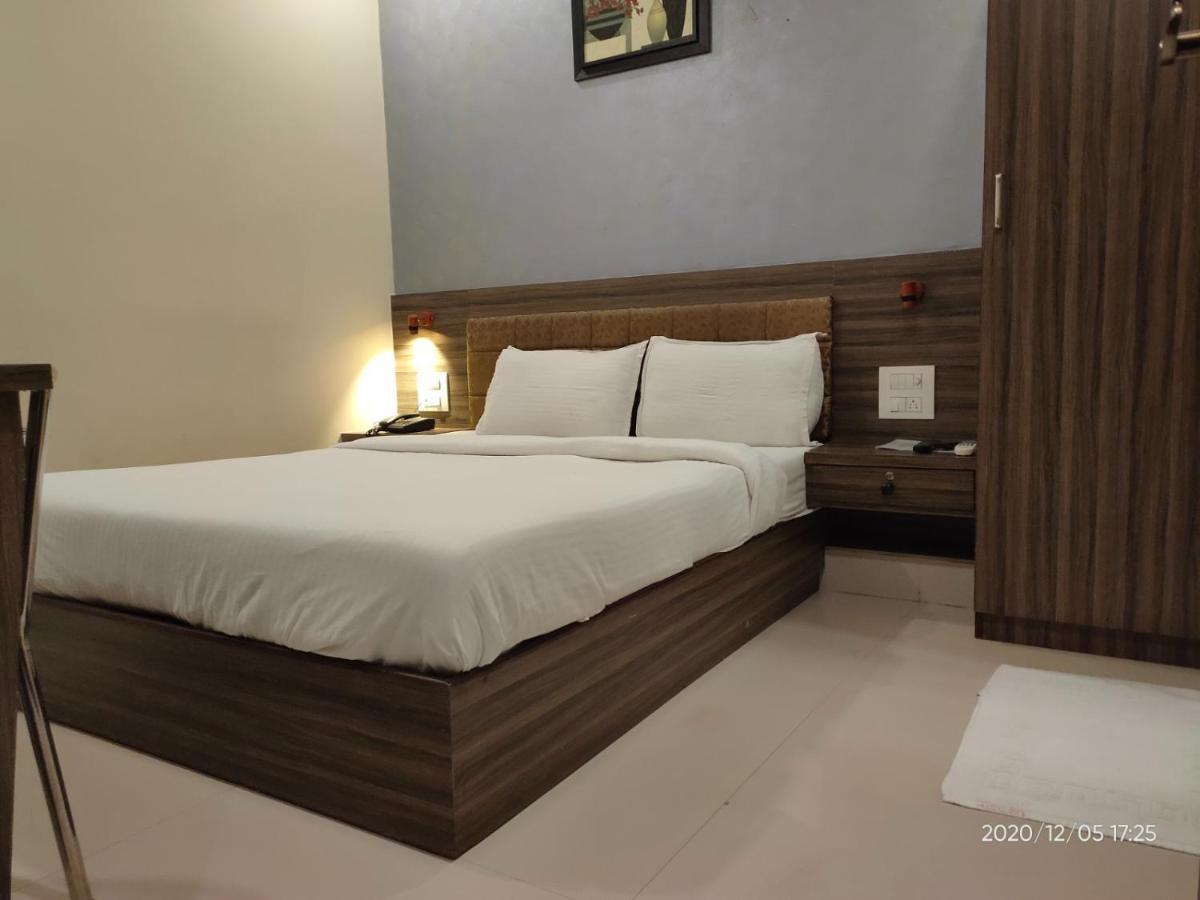 Orange International-Santacruz Hotel Mumbai Ngoại thất bức ảnh